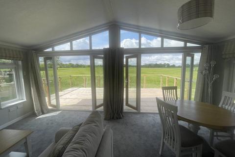 2 bedroom lodge for sale - Ladera Retreat Lodges