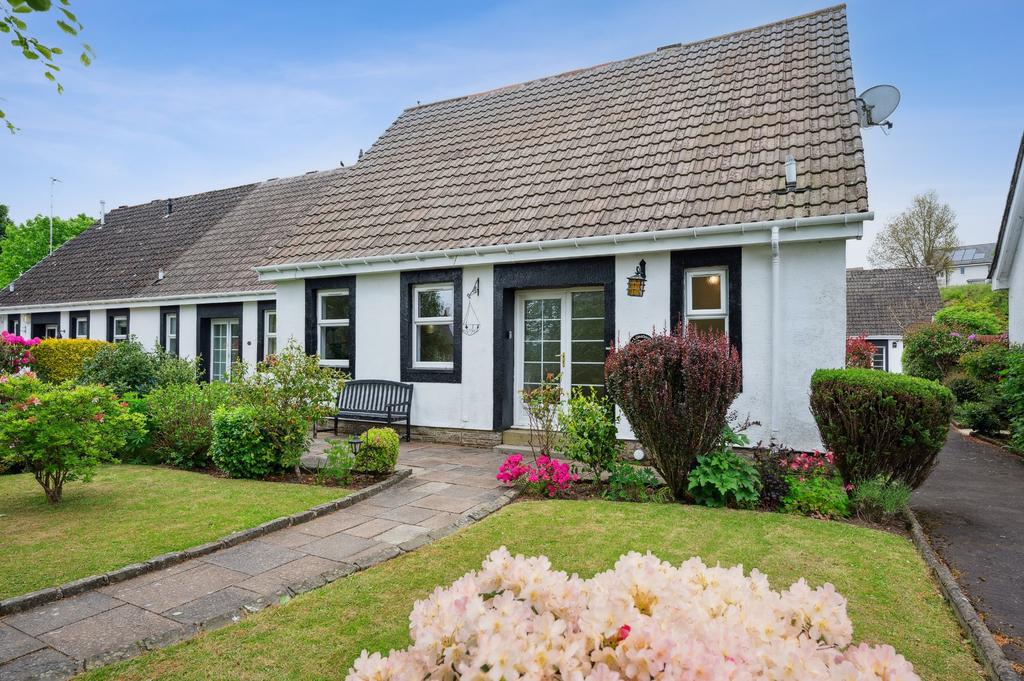 Cameron Crescent, Carmunnock, Glasgow, G76 9DX 3 bed end of terrace