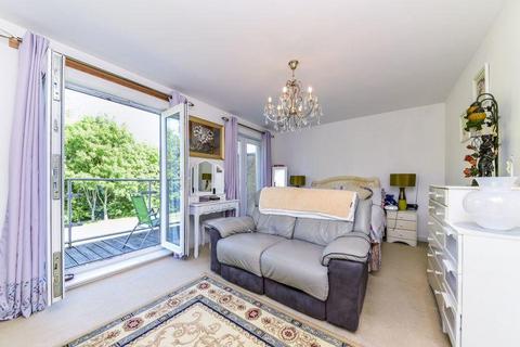 4 bedroom semi-detached house for sale, Coppen Road Hampton Vale, Peterborough PE7