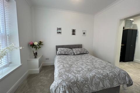 17 Glynfach Road, Porth, CF39 9LG