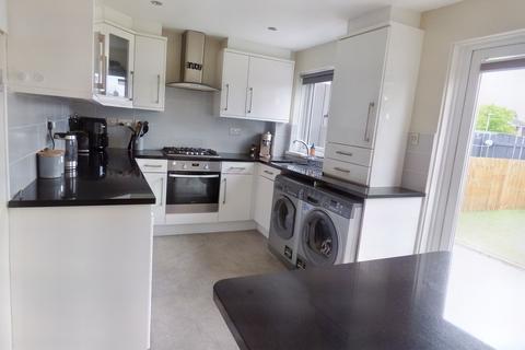 50 Calder Walk, Sunniside, Newcastle Upon Tyne, NE16 5XS