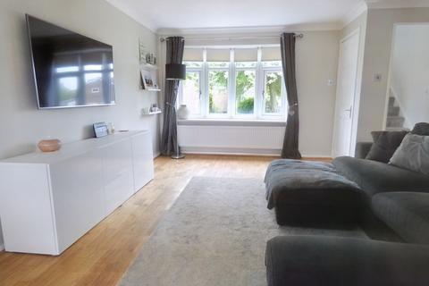 50 Calder Walk, Sunniside, Newcastle Upon Tyne, NE16 5XS
