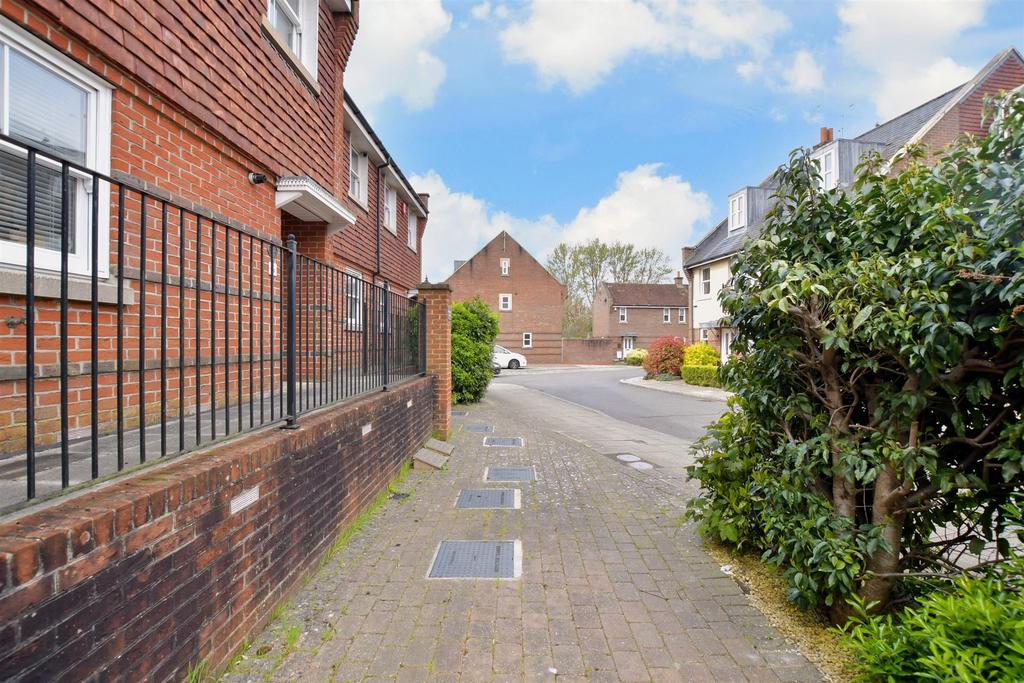 Driveway/Parking