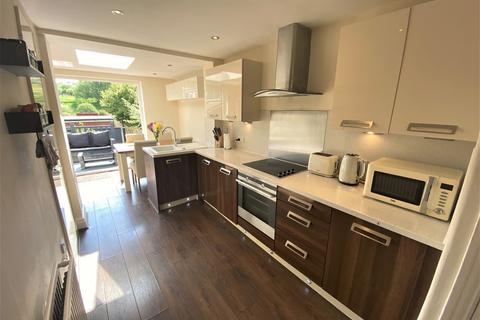 58 Fir Lane, Royton, Oldham, OL2 6TY