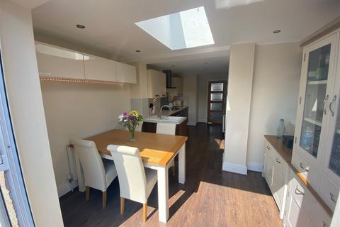 58 Fir Lane, Royton, Oldham, OL2 6TY