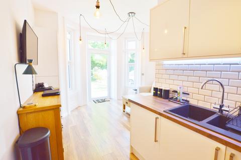 1 bedroom flat for sale, Lansdowne Road, Bournemouth BH1