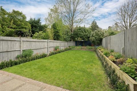 3 bedroom end of terrace house to rent, Locke King Road, Weybridge, Surrey, KT13