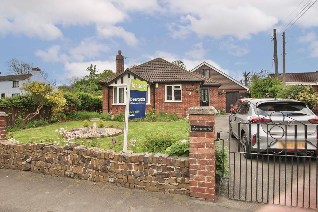 Abbey Road, Ulceby, Lincolnshire, DN39 6TJ 3 bed detached bungalow for