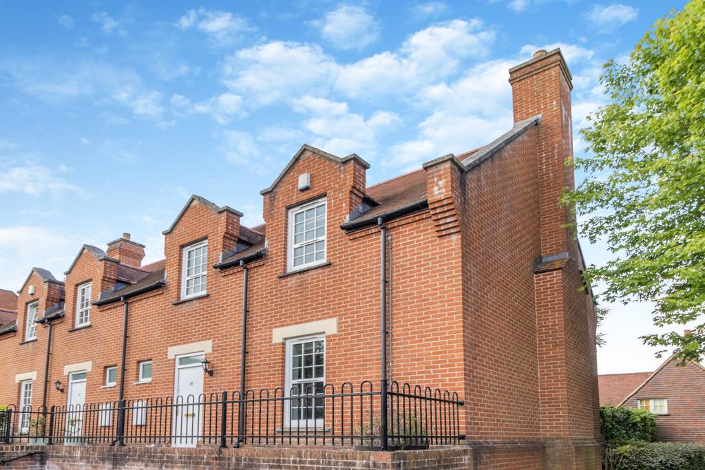 Gilbert Scott Court, Amersham 3 bed end of terrace house £699,950