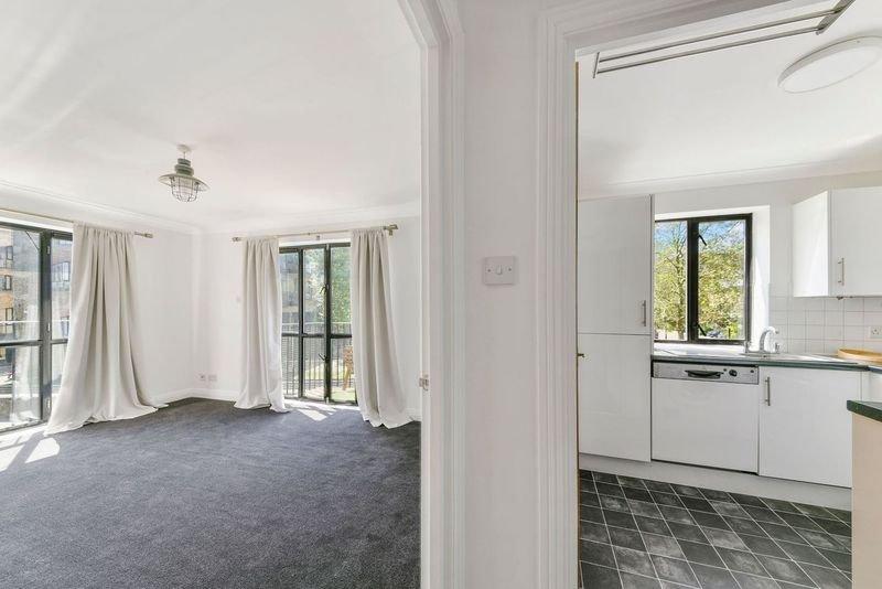 Living Room/Kitchen