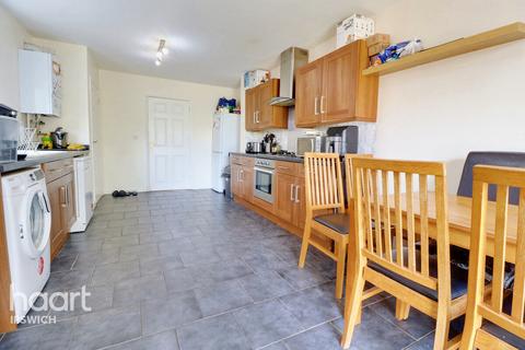 3 bedroom semi-detached house for sale - Freehold Road, Ipswich