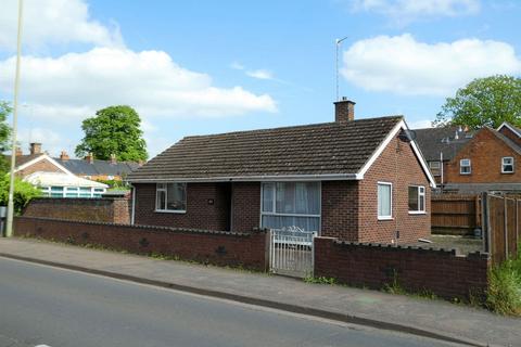 2 bedroom detached bungalow for sale, Middleton Road, Banbury