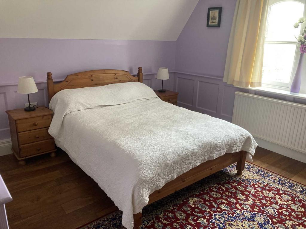 Elm Road, Earley 1 bed in a house share £795 pcm (£183 pw)