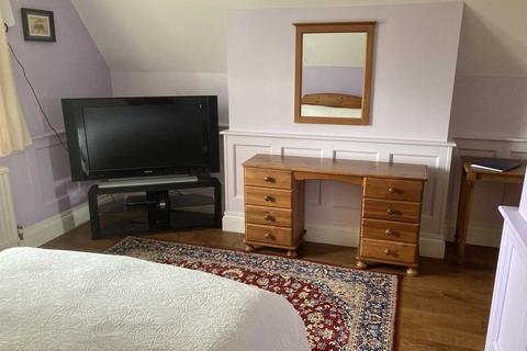 1 bedroom in a house share to rent, Elm Road, Earley