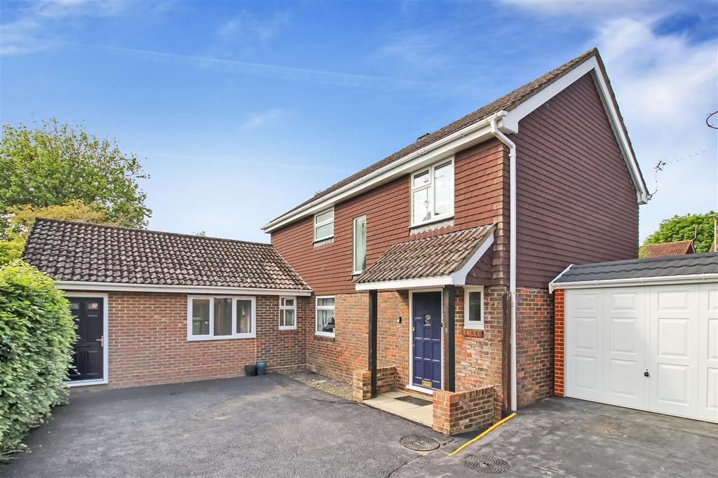 Cowslip Close, Lindford 4 bed detached house for sale £625,000