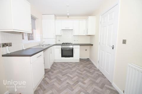 10 Chaucer Place, Blackpool, FY2 0GL