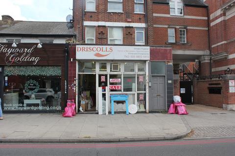 Shop to rent, Lee High Road, London SE12