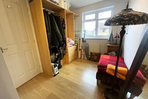 4 Blackthorn Drive, Syston, Leicester, LE7 1YT