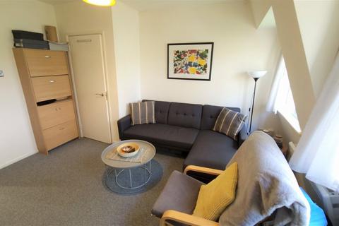 1 bedroom flat to rent - Sinclair Road, London, W14 0NH