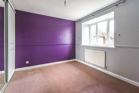 102 Middle Mead, Hook, RG27 9NX