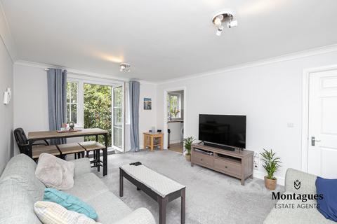 2 bedroom flat for sale, Addison Court, Epping, CM16