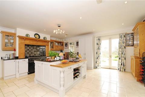 8 bedroom detached house to rent, Ely Grange Estate, Frant, Tunbridge Wells, Kent, TN3