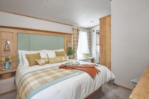 2 bedroom lodge for sale, Padstow Holiday Village