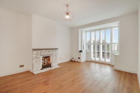 68 Rydes Hill Road, Guildford, GU2 9UG