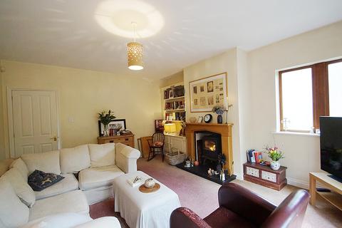 33a Springmeadow Lane, Uppermill, Oldham, OL3 6HW