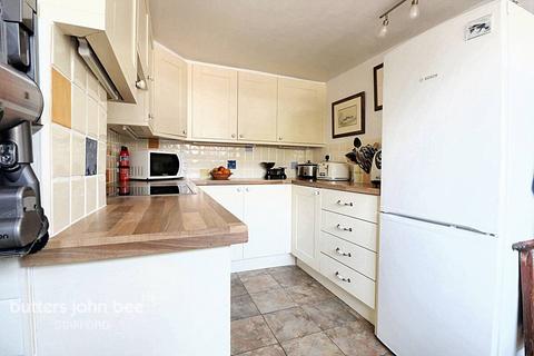 2 bedroom cottage for sale, Outlanes Cottages, Stone