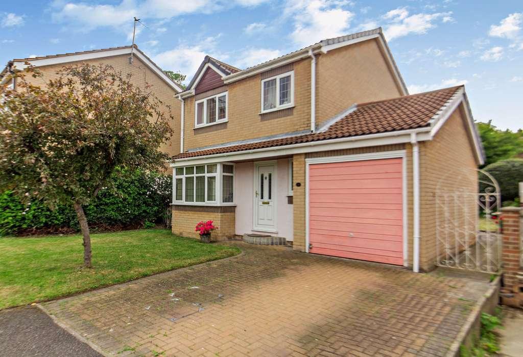 Bransdale Avenue, Normanton, West Yorkshire 3 bed detached house for sale £249,995