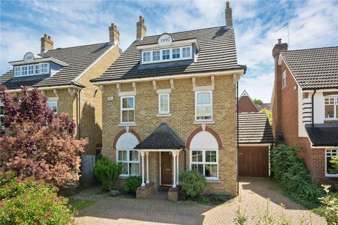 5 bedroom detached house to rent, Hayward Road, Thames Ditton, Surrey, KT7