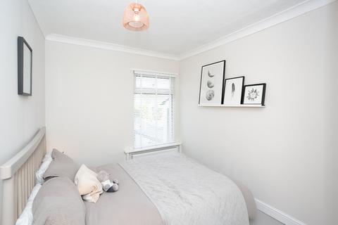 54 Oxhey Avenue, Watford, WD19 4HG