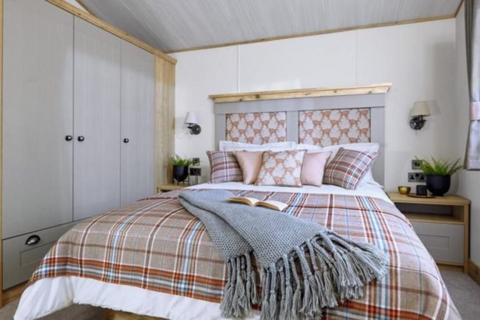 3 bedroom lodge for sale, Penmarlam Lodge Retreat