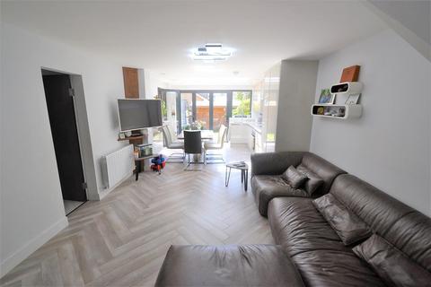 249 Westmacott Drive, Feltham, TW14 9XB