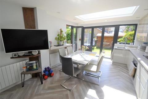249 Westmacott Drive, Feltham, TW14 9XB
