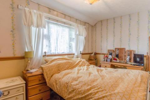 3 bedroom semi-detached house for sale - Fairfield Way, Hitchin SG4