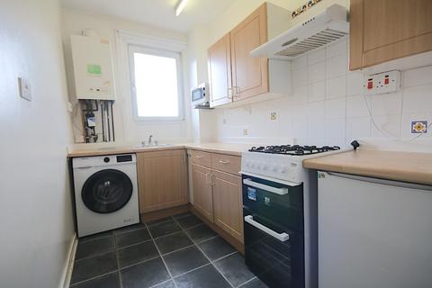 3 bedroom flat to rent, Gorgie Road, Gorgie, Edinburgh, EH11