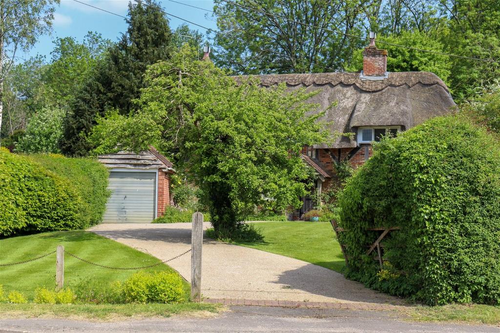 Drovers Return, Old Alresford, Alresford 3 bed cottage for sale £745,000