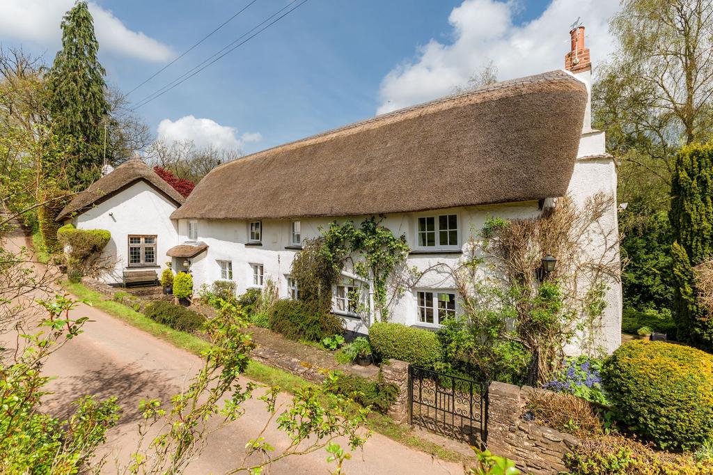 Woolfardisworthy, Crediton, EX17 3 bed detached house for sale - £699,500