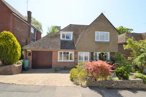 42 Ridgeway Close, Lightwater, GU18 5XX