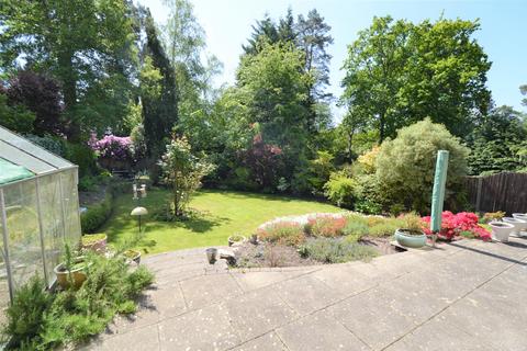 42 Ridgeway Close, Lightwater, GU18 5XX