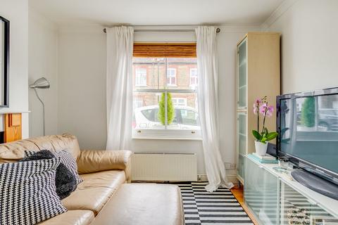 52 Warwick Road, Twickenham, TW2 6SW