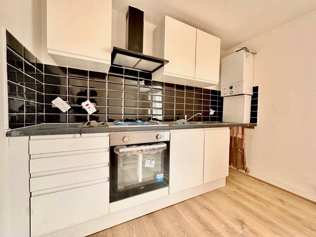 2 Bedroom flat to Let in Tooting