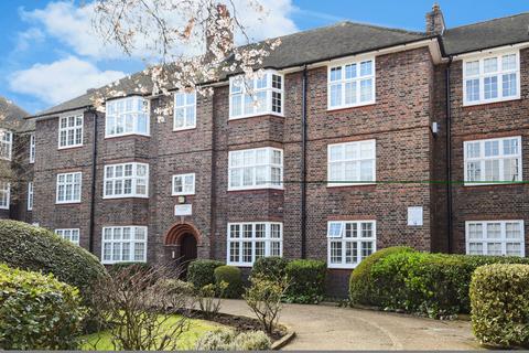2 bedroom apartment to rent - Grove Crescent Kingston Upon Thames KT1