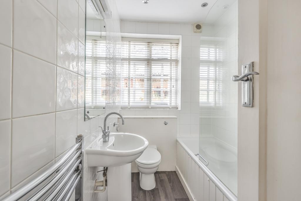 St. James' Court (8)