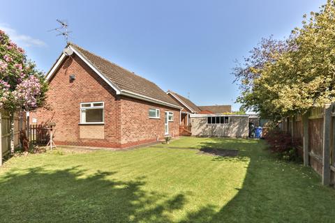 2 bedroom detached bungalow for sale, Cave Crescent, Cottingham,  HU16 5LA