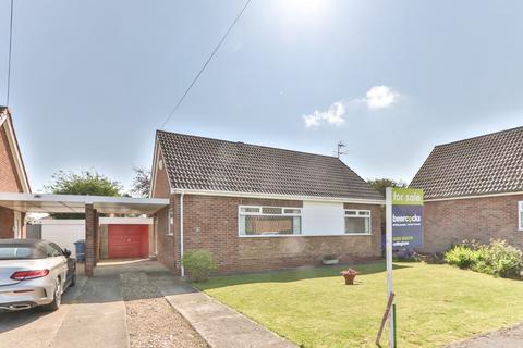 2 bedroom detached bungalow for sale, Cave Crescent, Cottingham,  HU16 5LA