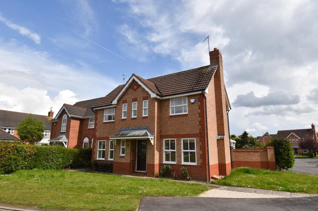 Cherry Close, Loughborough 3 bed detached house £350,000