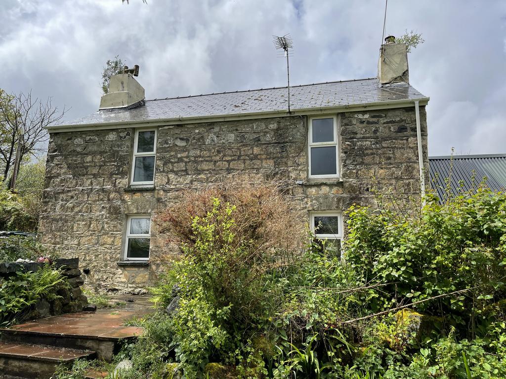 Newport Pembrokeshire SA42 4 bed detached house for sale £550,000